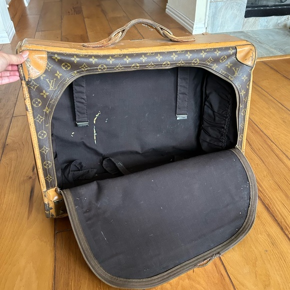 Louis Vuitton Vintage Suitcase - Picture 15 of 16
